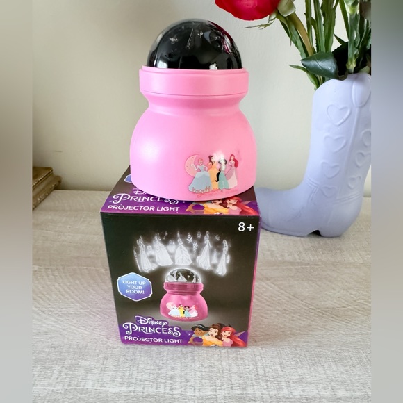Target Bullseyes Playground Disney Princess Projector Light NEW - Picture 2 of 5
